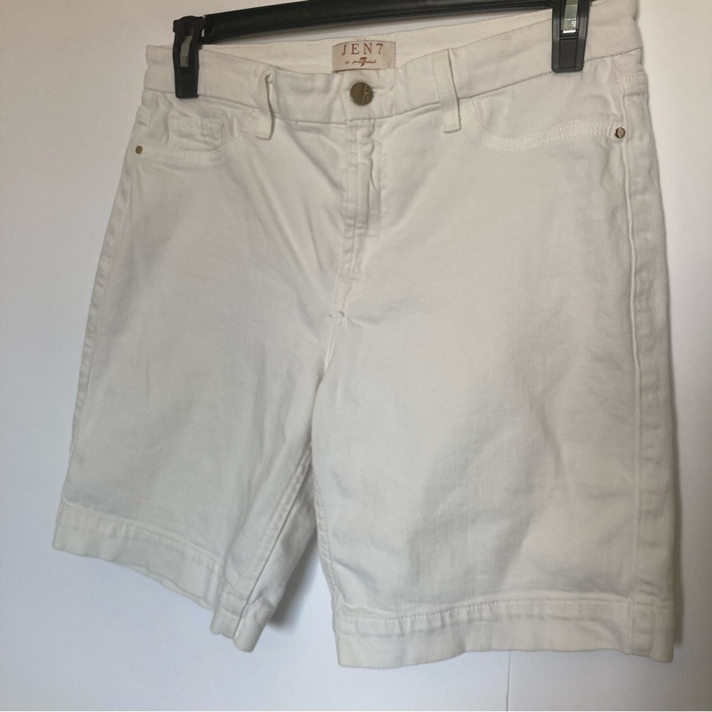 Jen7 Women's Classic White Denim Jean Shorts Size 10